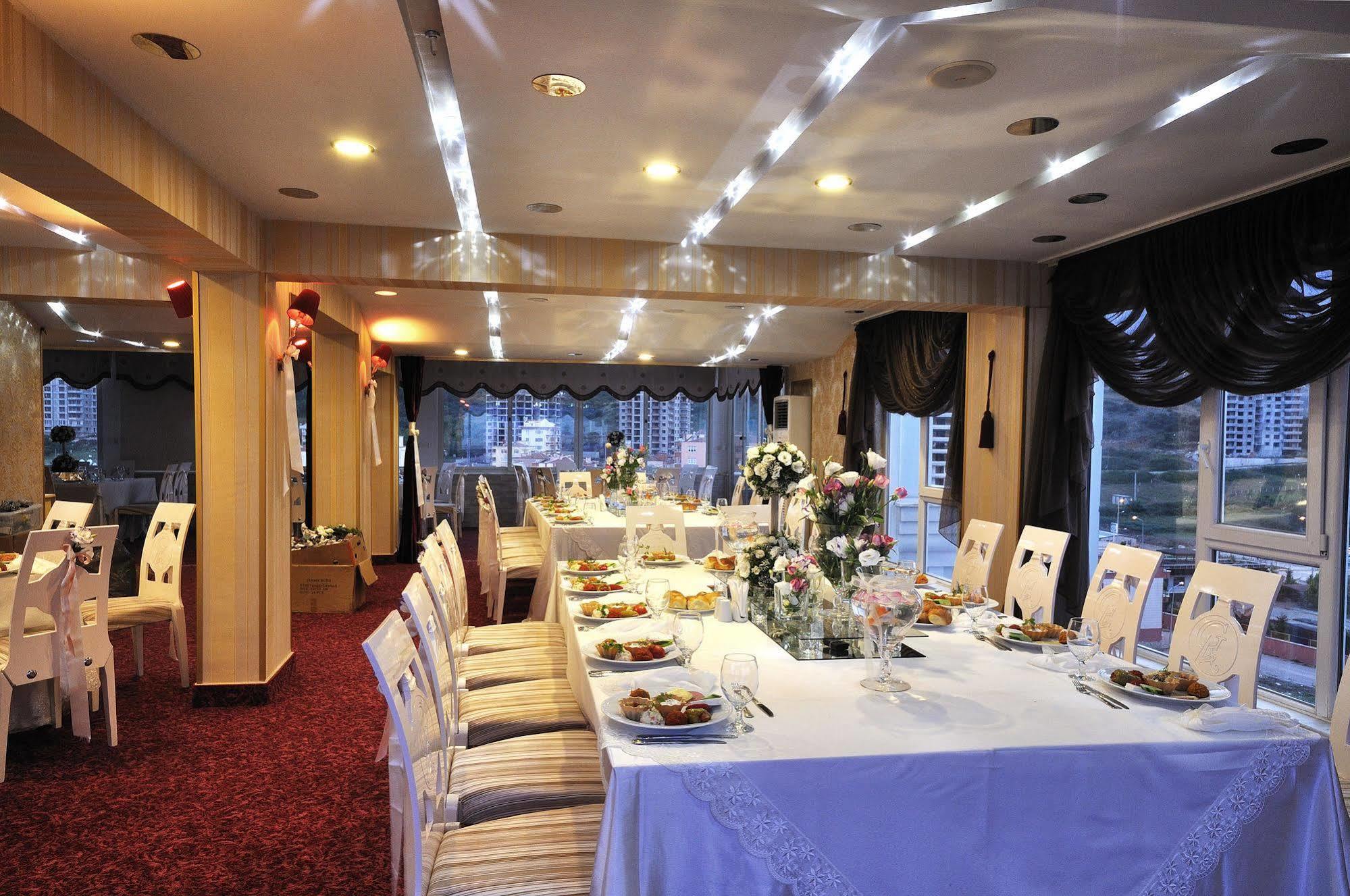 Grand Atakum Hotel Samsun Buitenkant foto